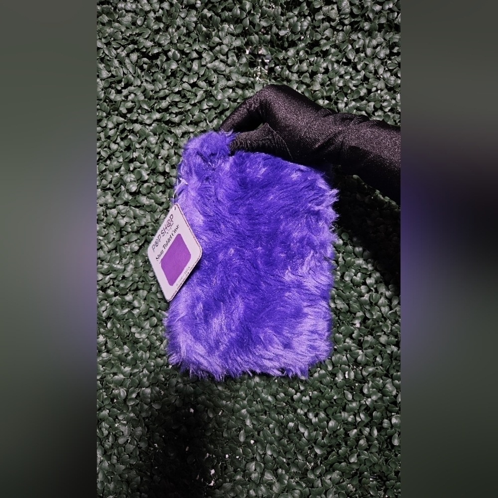 Purple Furry Tablet Case Fits Most 8" Tablets - Picture 4 of 4